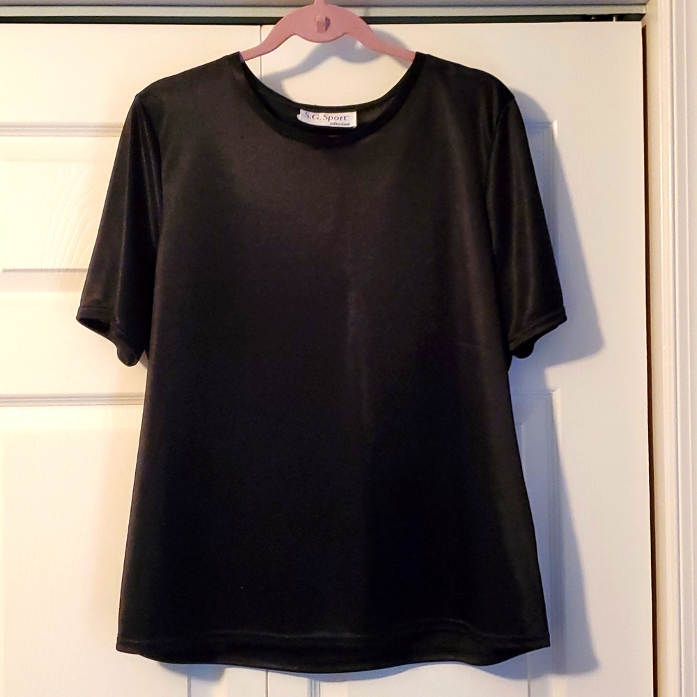 Black shirt